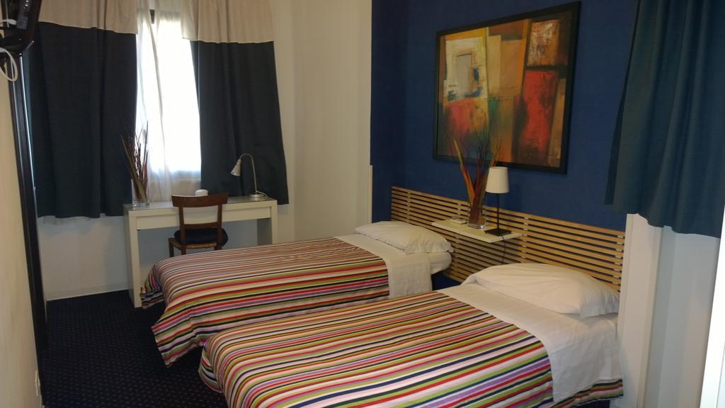 Almi Rooms Ρώμη Δωμάτιο φωτογραφία