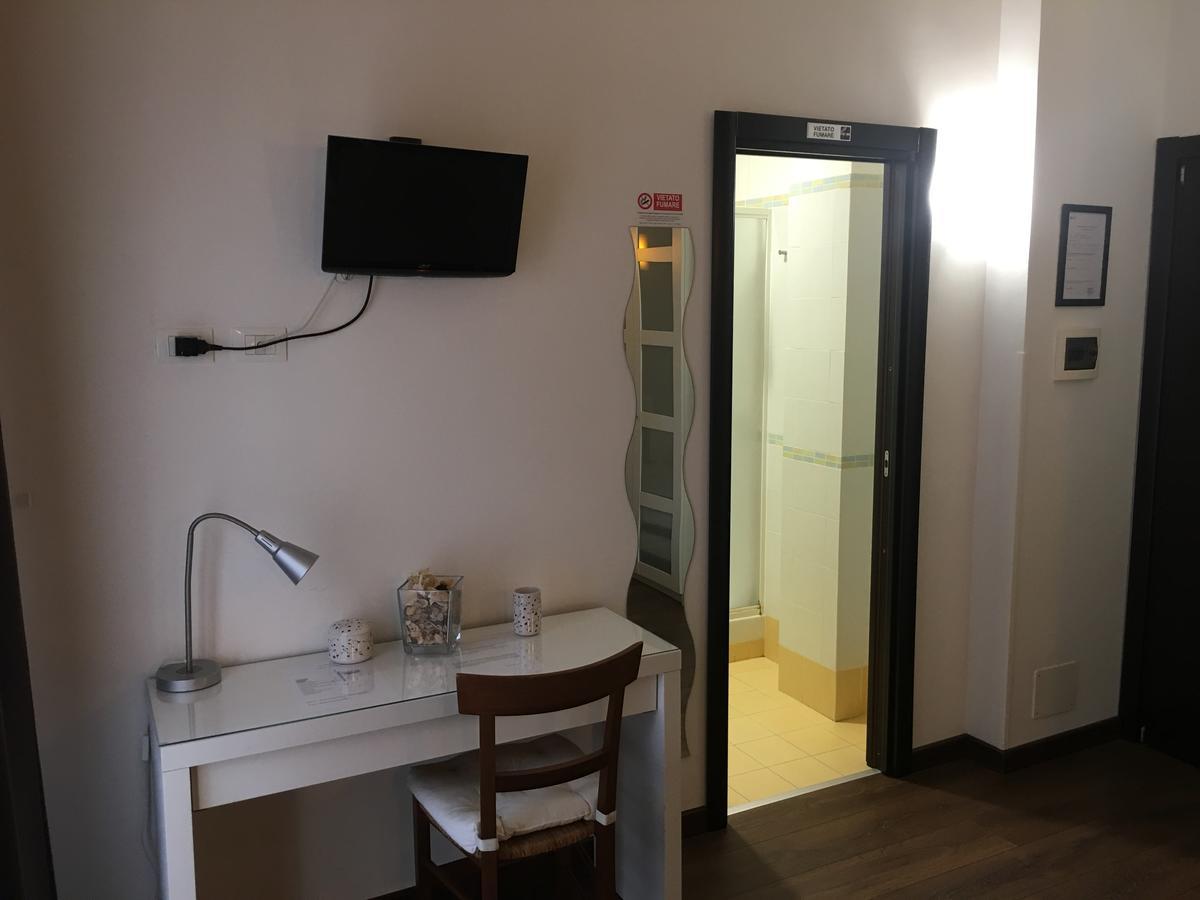 Almi Rooms Ρώμη Εξωτερικό φωτογραφία