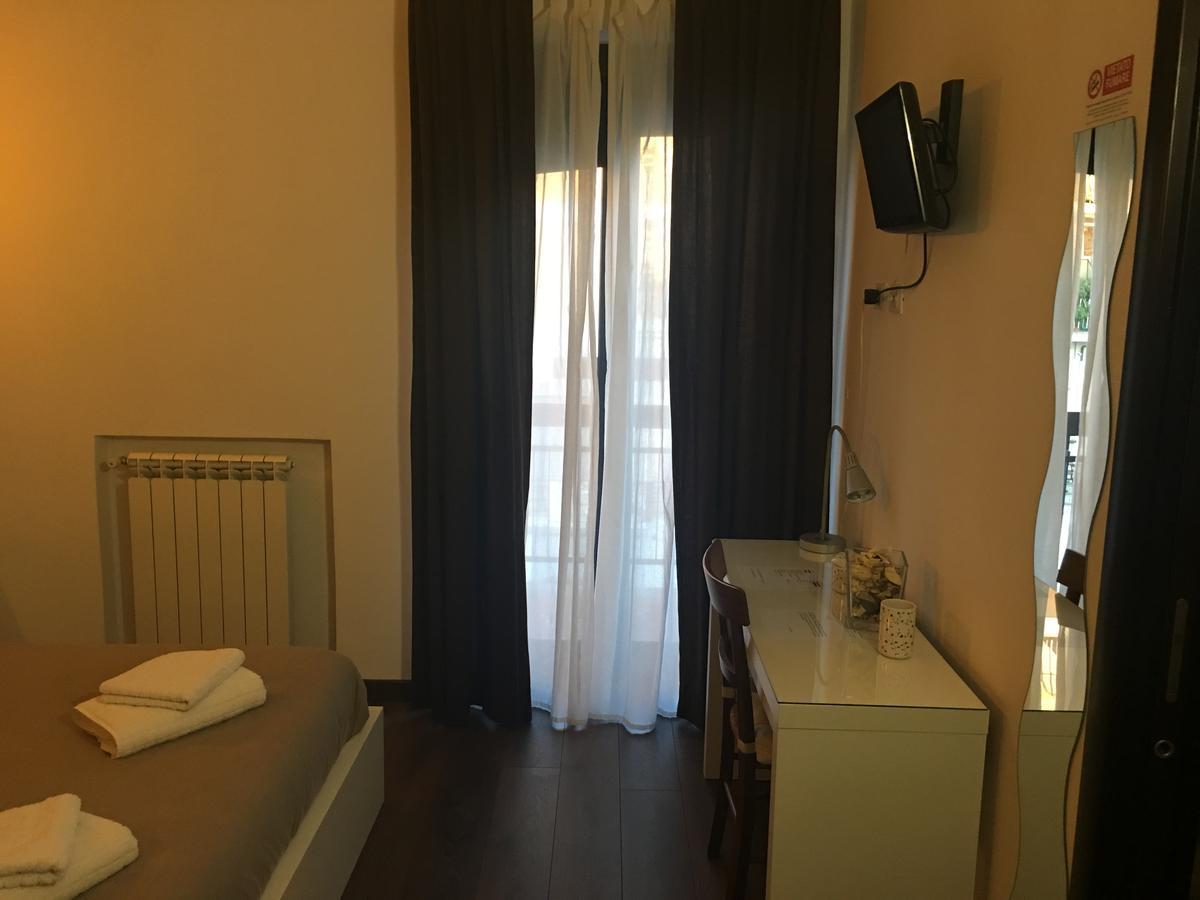 Almi Rooms Ρώμη Εξωτερικό φωτογραφία